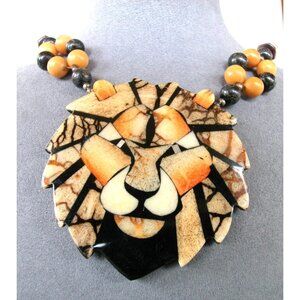 Lion Face Beaded Necklace With Pendant 70's Vintage